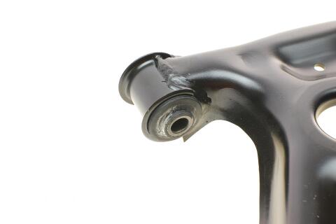 Важіль підвіски (передній/знизу) (R) Audi A1 12-18/Seat Ibiza 08-15