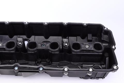 Крышка клапанов BMW 3 (E90/E91/E92/E93) 04-13