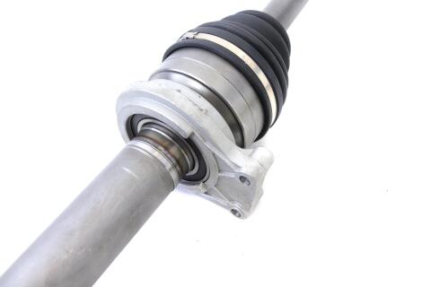 Піввісь (передня) VW T6 2.0 TDI/TSI 15- (R) (38х26x867) Піввісь (передня) VW T6 2.0 TDI/TSI 15- (R) (38х26x867)