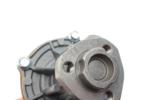 Насос воды VW/Audi 1.3-2.0/2.0I/1.6/1.9D (с корпусом)