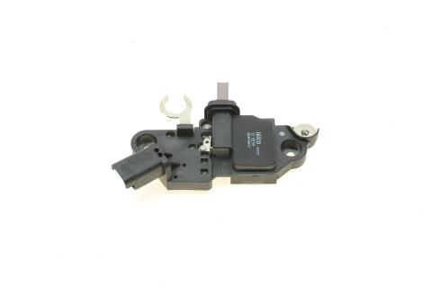 Реле генератора (14.5V) Citroen Berlingo/C4/JumpyFiat Ducato/Scudo/Peugeot Partner 99- (HÜCO)