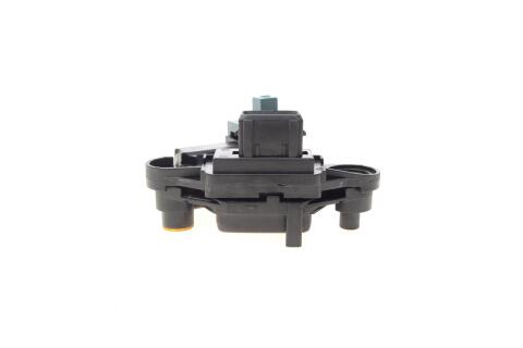 Реле генератора (14.1V) BMW 3 (E36) (M41) 95-00/5 (E39) 2.0/2.5i 95-03 (M52) (HÜCO) Реле генератора (14.1V) BMW 3 (E36) (M41) 95-00/5 (E39) 2.0/2.5i 95-03 (M52) (HÜCO)