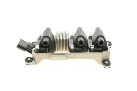 Катушка зажигания Audi A4/A6/VW Passat 2.4/2.8 96-05 (HÜCO)