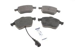 Колодки гальмівні (передні) Audi A3/TT/Seat Leon/Skoda Octavia/VW Golf 96-10/Polo 05-09 (+датчик) Колодки гальмівні (передні) Audi A3/TT/Seat Leon/Skoda Octavia/VW Golf 96-10/Polo 05-09 (+датчик)