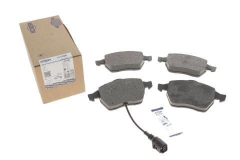 Колодки тормозные (передние) Audi A3/TT/Seat Leon/Skoda Octavia/VW Golf 96-10/Polo 05-09 (+датчик)