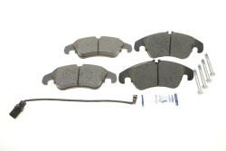 Колодки тормозные (передние) Audi A4 07-18/A5 07-/Q5 13-17 (+датчик)