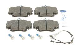Колодки тормозные (передние) Renault Megane 96-03/Clio 90-/Logan/Dacia Sandero 08- (+датчики)