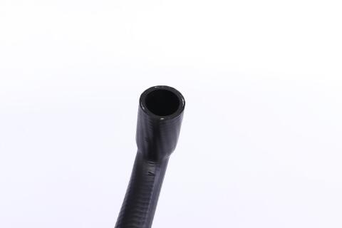 Патрубок системы охлаждения VW Golf III/Passat/Vento 1.6/1.8i 88-99 Патрубок системы охлаждения VW Golf III/Passat/Vento 1.6/1.8i 88-99