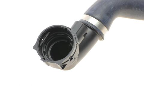 Патрубок радіатора BMW X5 (E53) 3.0i 00-06 Патрубок радіатора BMW X5 (E53) 3.0i 00-06