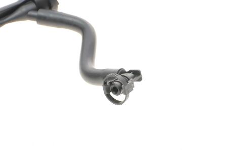 Патрубок вентиляції картера BMW 5 (E60)/7 (E65/E66/E67) 2.0i-3.0i 01-10 Патрубок вентиляції картера BMW 5 (E60)/7 (E65/E66/E67) 2.0i-3.0i 01-10