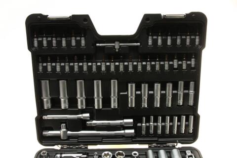 Нaбіp інcтpумeнтів кoмбінoвaний 1/2", 1/4", 3/8" (головки, головки зі вставкою, біти, викрутки) 179 од. Нaбіp інcтpумeнтів кoмбінoвaний 1/2", 1/4", 3/8" (головки, головки зі вставкою, біти, викрутки) 179 од.