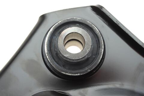 Рычаг подвески (передний/снизу) (R) Renault Megane IV 15- Рычаг подвески (передний/снизу) (R) Renault Megane IV 15-