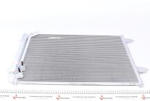 Радіатор кондиціонера VW CC/Passat 1.4-3.6 07-16 (417x568x17)