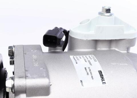 Компресор кондиціонера Ford Fiesta 1.4/1.6 TDCi 08- Компресор кондиціонера Ford Fiesta 1.4/1.6 TDCi 08-