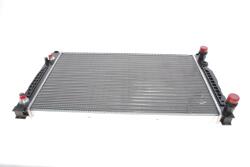 Радиатор охлаждения Audi A4/A6/VW Passat 96-05 Радиатор охлаждения Audi A4/A6/VW Passat 96-05