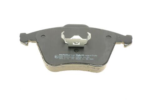 Колодки тормозные (передние) Audi A4 03-09/A6/A8 03-11/Seat Exeo 08-13 (+датчики)