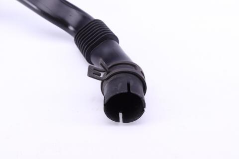 Патрубок вентиляції картера VW Passat 2.0 00-05 (Більше не поставляється) Патрубок вентиляції картера VW Passat 2.0 00-05 (Більше не поставляється)