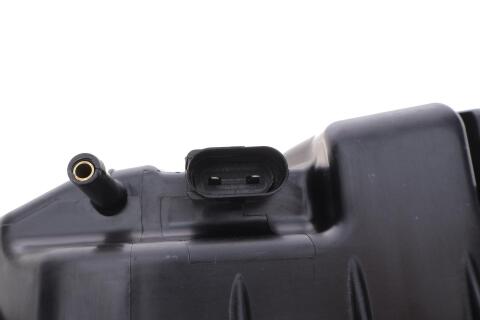 Бачок расширительный Audi Q7 06-15/ Porsche Cayenne 03-10/ VW Touareg 02-10 Бачок расширительный Audi Q7 06-15/ Porsche Cayenne 03-10/ VW Touareg 02-10