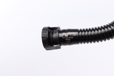 Патрубок вентиляції картера Audi A4/A6/VW Passat 2.4-2.8 94-05