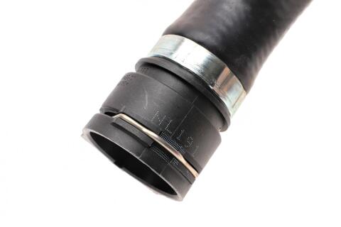 Патрубок радіатора (верхній) VW T5 2.5TDI 03-09