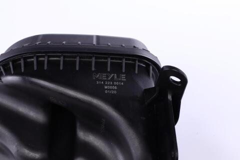 Бачок расширительный BMW X5 (F15/F85)/X6 (F15/F86) 13-19 Бачок расширительный BMW X5 (F15/F85)/X6 (F15/F86) 13-19