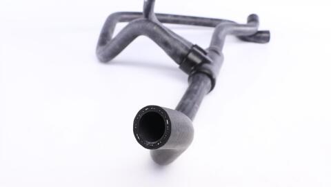 Патрубок радіатора (нижній) BMW 3 (E36) 2.0/2.5 90-99