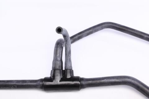 Патрубок радіатора (нижній) BMW 3 (E36) 2.0/2.5 90-99