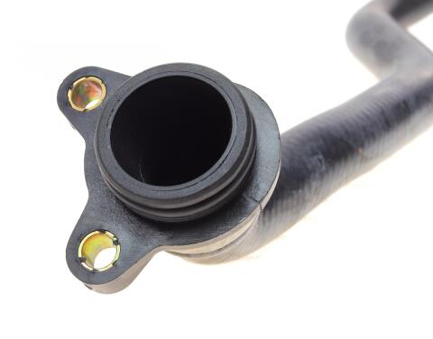 Патрубок системы охлаждения BMW 5 (E60)/6 (E63)/7 (E65) 01-10