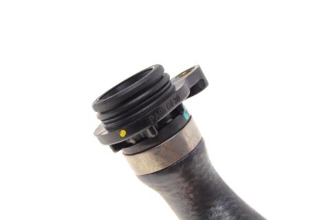 Патрубок системы охлаждения BMW 5 (E60)/6 (E63)/7 (E65) 01-10