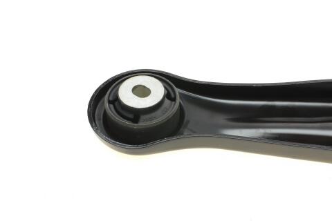 Важіль підвіски (передній/знизу) (R) Ford Fiesta 01-