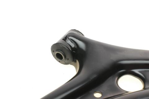 Важіль підвіски (передній/знизу) (R) Ford Fiesta 01-