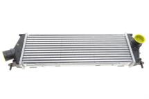 Радиатор интеркулера Renault Trafic 2.0/2.5dCi 06- Радиатор интеркулера Renault Trafic 2.0/2.5dCi 06-