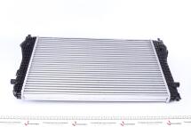 Радіатор інтеркулера VW Passat/Sharan/Tiguan 1.4-2.0D 05-