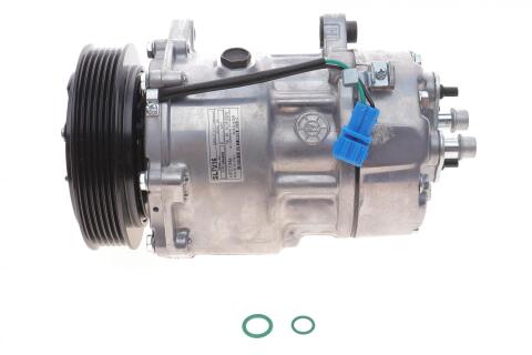 Компрессор кондиционера VW LT 28-46/T4 96-06