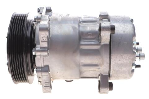 Компрессор кондиционера VW LT 28-46/T4 96-06