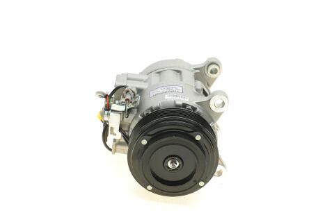 Компрессор кондиционера BMW 3 (F30/F80)/5 (F10//F11)/7 (F01/F02/F03) 2.0i/3.0D 08-18