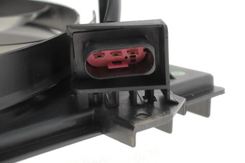 Вентилятор радиатора Skoda Rapid/Fabia 99- (с диффузором)