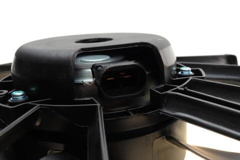 Вентилятор радіатора Renault Logan/Sandero 1.4/1.6 07- (з дифузором)