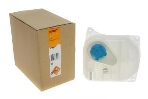 Бачок расширительный Audi A6 1.8/2.0/2.3/2.8i/2.5 TDI 94-97