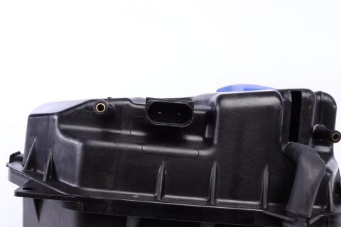 Бачок розширювальний Audi Q7 06-15/ Porsche Cayenne 03-10/ VW Touareg 02-10 Бачок розширювальний Audi Q7 06-15/ Porsche Cayenne 03-10/ VW Touareg 02-10