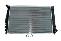 Радиатор охлаждения VW Passat 96-