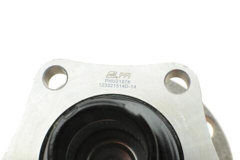Подшипник ступицы (задней) Audi A6 97-05 (5 отв.) (к-кт)
