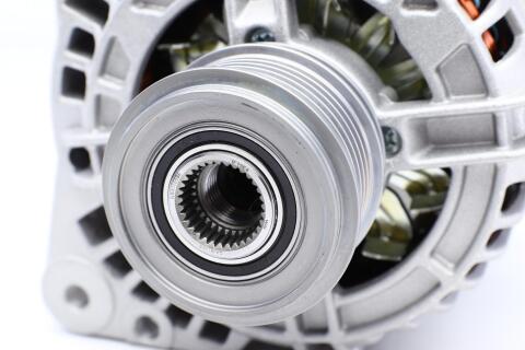 Генератор Audi A1/A3/Skoda Fabia/Octavia/Yeti/VW Passat Caddy/Crafter/T5 09-17 (12V/110A) Генератор Audi A1/A3/Skoda Fabia/Octavia/Yeti/VW Passat Caddy/Crafter/T5 09-17 (12V/110A)