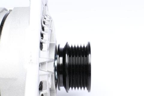 Генератор Audi A3/Skoda Fabia/Octavia/VW Caddy/Golf/Passat/T5 1.9TDI/2.0TDI 04-17 (12V/110A) Генератор Audi A3/Skoda Fabia/Octavia/VW Caddy/Golf/Passat/T5 1.9TDI/2.0TDI 04-17 (12V/110A)