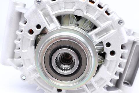 Генератор Citroen Jumper/Fiat Ducato/Ford Transit/Peugeot Boxer 2.2HDi 06- (12V/150A) Генератор Citroen Jumper/Fiat Ducato/Ford Transit/Peugeot Boxer 2.2HDi 06- (12V/150A)