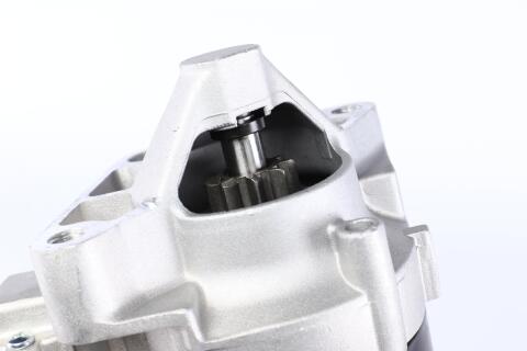 Стартер Renault Clio/Kangoo/Megane I/II/Scenic/Dacia Dokker 1.4-1.6 16V 97- (0,85kw)(z=8,9) Стартер Renault Clio/Kangoo/Megane I/II/Scenic/Dacia Dokker 1.4-1.6 16V 97- (0,85kw)(z=8,9)