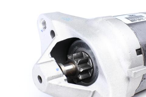 Стартер Renault Clio/Kangoo/Laguna/Megane 1.9D 96-/Dacia Logan/Sandero 1.2 06- (0.7kw) (z=9) Стартер Renault Clio/Kangoo/Laguna/Megane 1.9D 96-/Dacia Logan/Sandero 1.2 06- (0.7kw) (z=9)