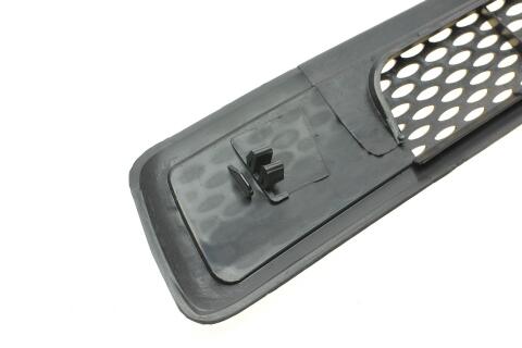 Решітка капоту MB Sprinter 901-904 CDI 03- Решітка капоту MB Sprinter 901-904 CDI 03-
