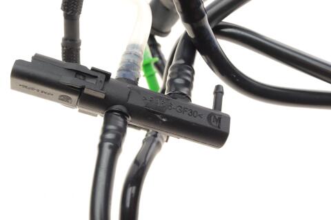 Трубка паливна Peugeot 206/307/Citroen Xsara 1.4 HDi (паливний фільтр - ПНВТ)