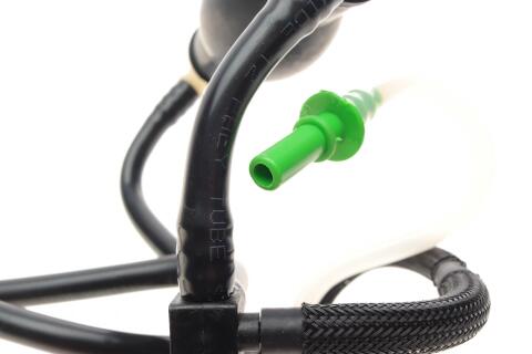 Трубка паливна Peugeot 206/307/Citroen Xsara 1.4 HDi (паливний фільтр - ПНВТ)